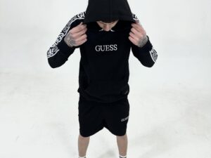 Conjunto GUESS corto