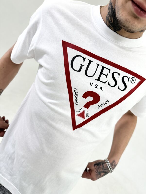 Remera GUESS clasica - Imagen 2