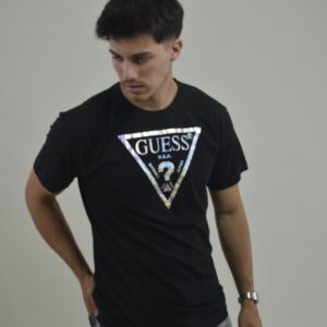 Remera GUESS negra