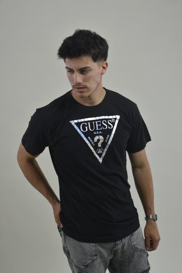 Remera GUESS negra - Imagen 2